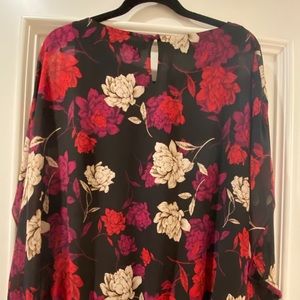 Floral Vince Camuto blouse